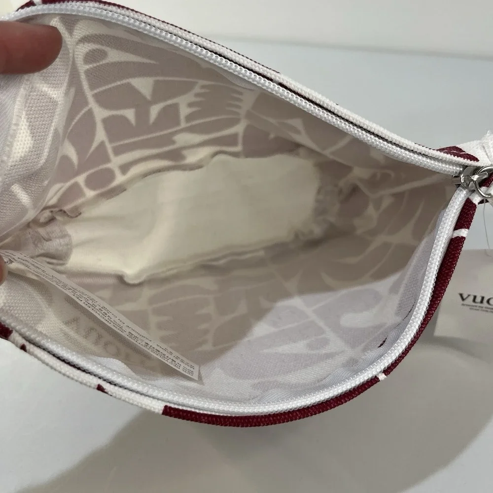 Vuori Limited Edition Holiday Pouch Strawberry Red & White Make Up Bag Zip NEW‎